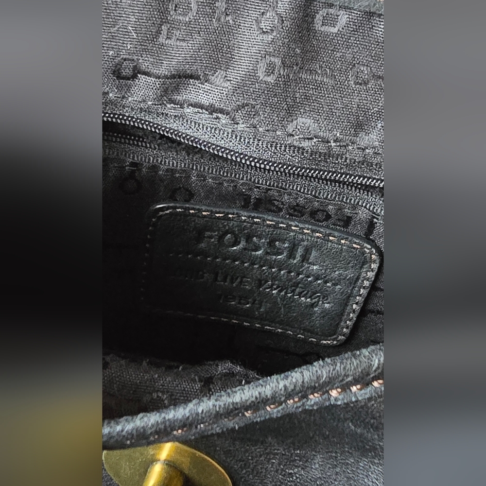 Fossil Black Carson Genuine Leather Crossbody Interior Wallet Gold Hardware - Picture 7 of 13